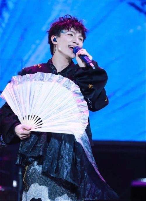 火花最新歌曲，自然美景之旅，探尋內(nèi)心的平和寧?kù)o