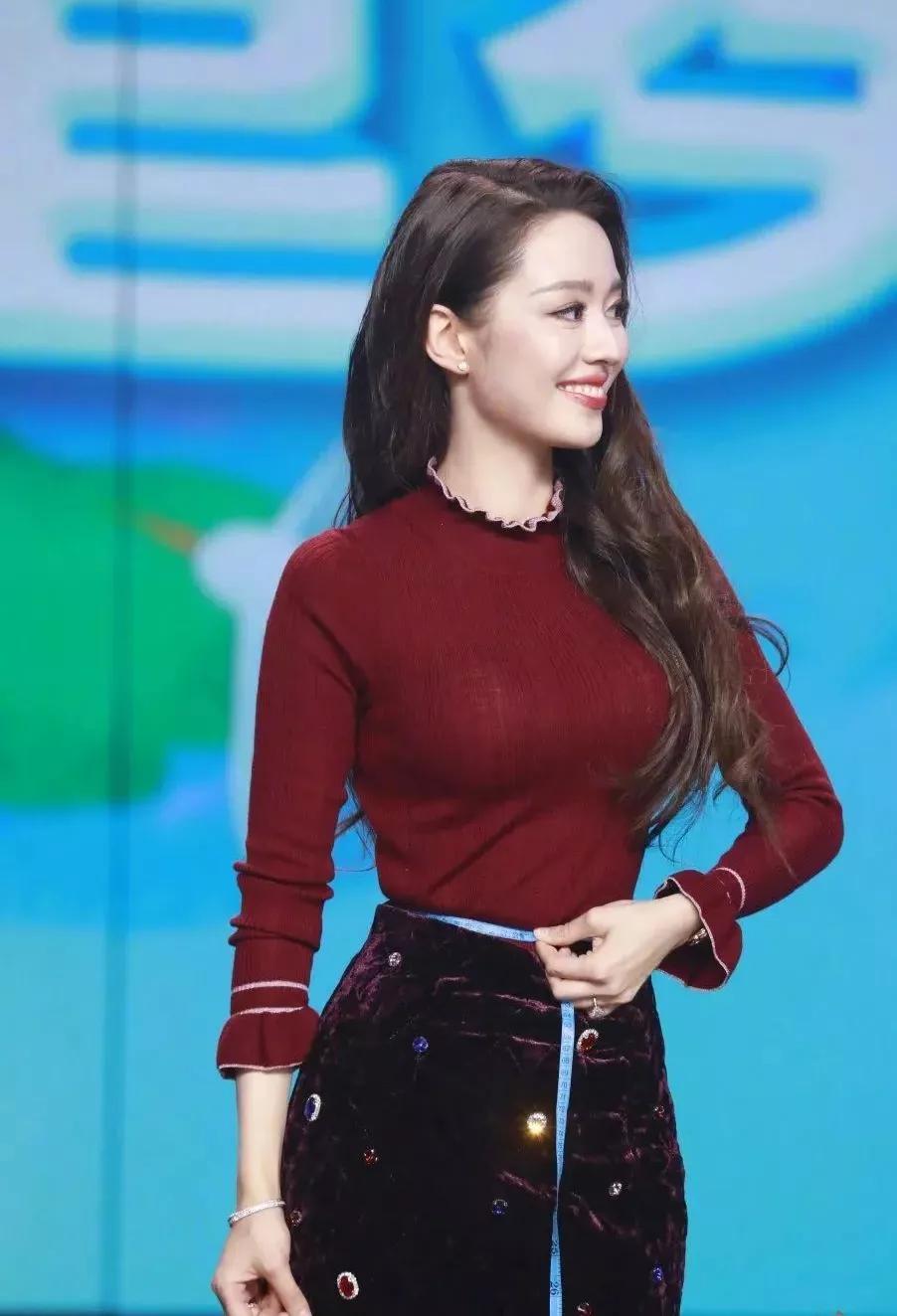 最新女星視頻，星光變化中的自信與成就力量