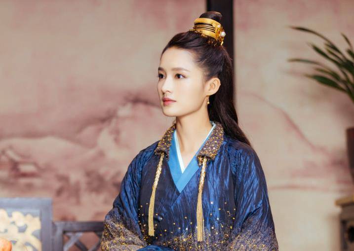 演員李齡，與自然美景的邂逅與內(nèi)心寧靜之旅