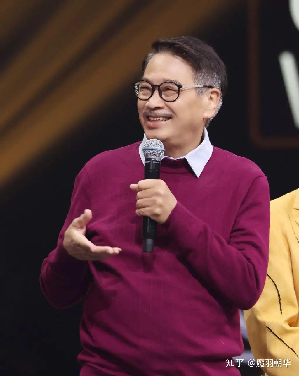 笑星男演員，從舞臺(tái)到心靈的自信閃耀之旅，成就感的追求之路