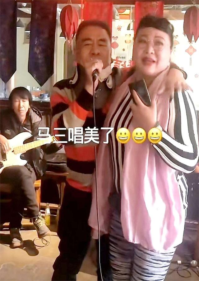 姚三馬新視頻火爆小紅書(shū)，熱議焦點(diǎn)，爆款來(lái)襲！