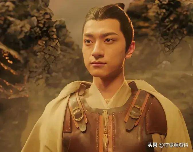 最新搞笑丑男大盤(pán)點(diǎn)，日常笑料背后的真摯友情故事