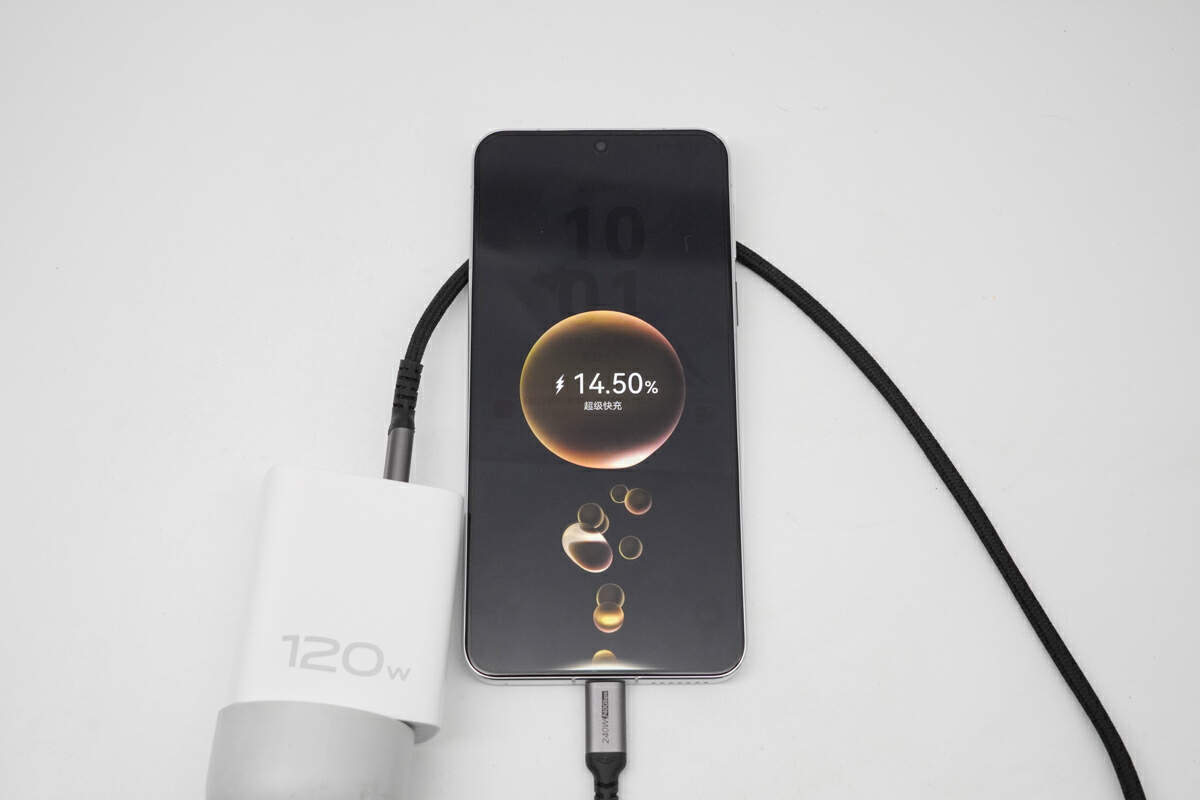 最新快充技術(shù)革新引領(lǐng)未來能源革命，極速充電體驗(yàn)開啟新篇章