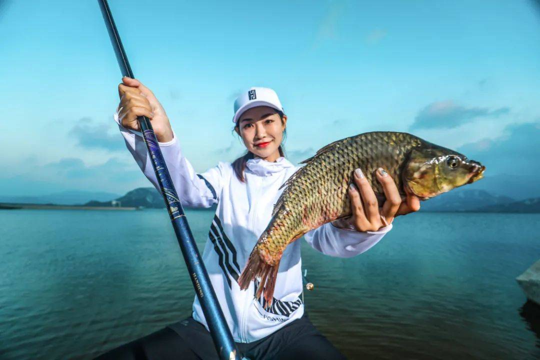 釣人的魚(yú)最新力作，智能垂釣器——高科技垂釣，生活變革的新篇章