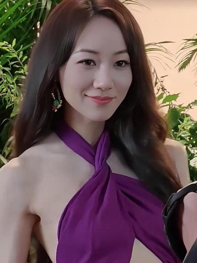 女性頭像時尚潮流演變，最新風(fēng)尚與2025年流行趨勢預(yù)測