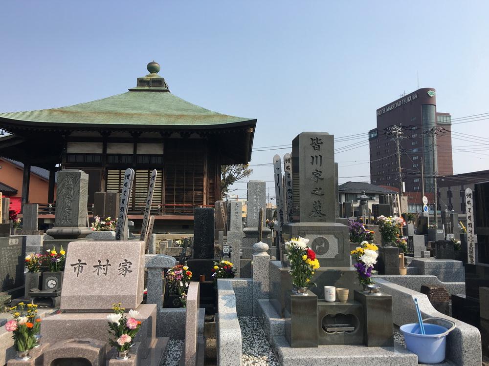 最新墓地圖片與小徑特色小店，探尋安寧之地的獨(dú)特韻味