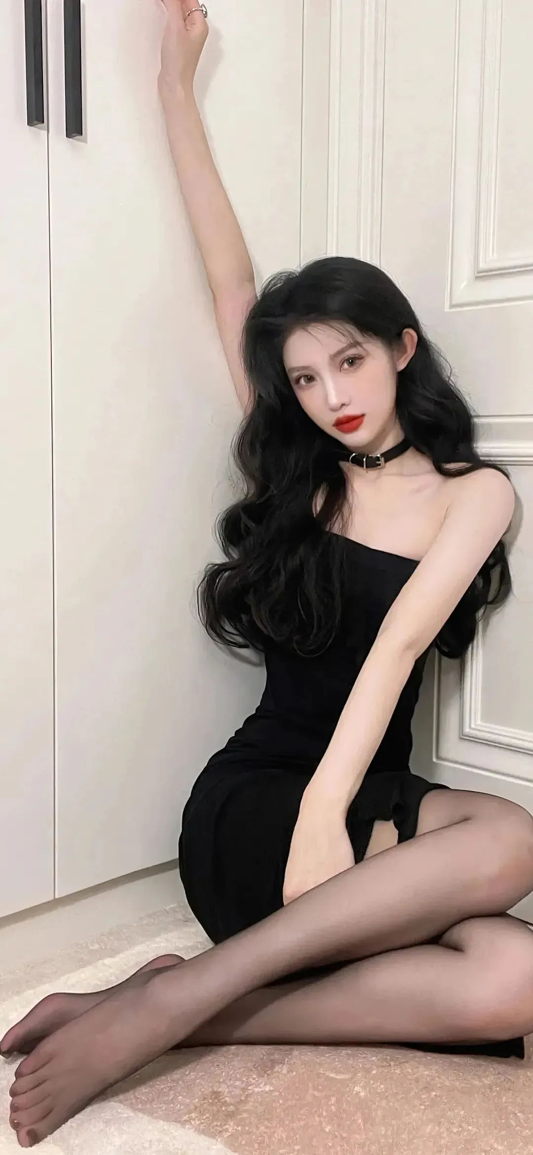 時(shí)尚美女圖片精選，最新潮流盡收眼底
