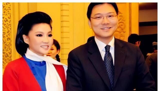美國(guó)回國(guó)之旅，家的溫馨與友情奇遇的交織