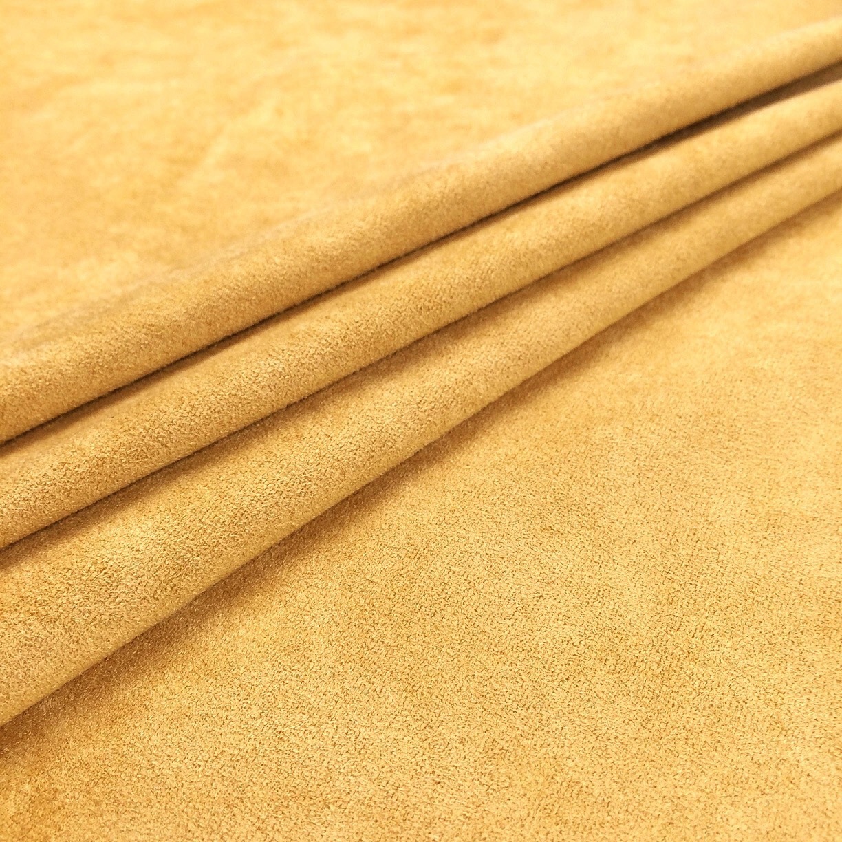 最新麂皮絨，時尚界的寵兒